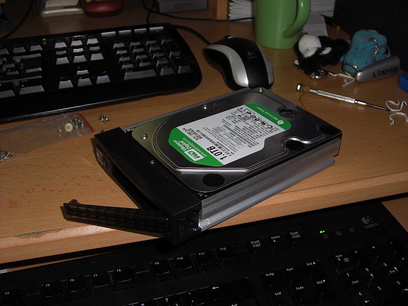 Die erste TB HDD